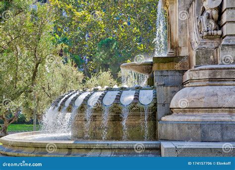 Madrid, Fountain on Plaza De Espana Stock Photo - Image of city ...