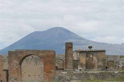 New Rome-Pompeii high-speed train launched