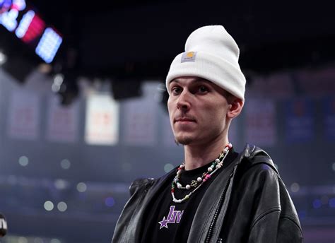 Stan Van Gundy trolls Tyler Herro for sideline fashion choices | Flipboard