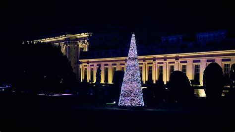 Chatsworth Christmas tree | Chatsworth House, Derbyshire | Flickr