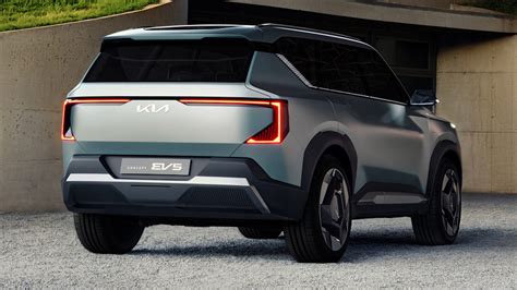 New Kia EV5 concept revealed: price, specs and release date | carwow