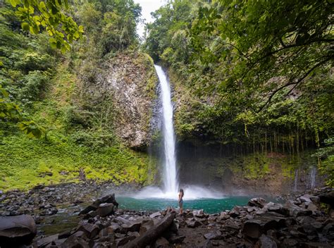 La Fortuna Waterfall: Swim Under One of the Most Gorgeous Cascades in Costa Rica - Uprooted Traveler