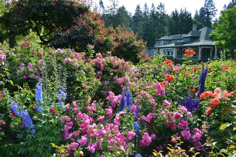 The Butchart Gardens – Victoria, Canada – Visiting in the Summer