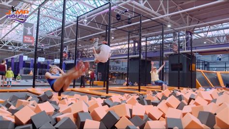 JUMP House Leipzig - Deutschlands größter Trampolinpark ab 27. Januar 2017 - YouTube