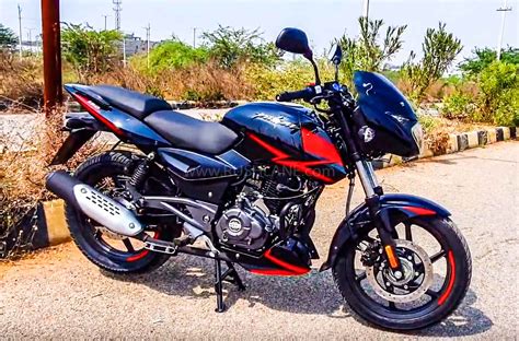 Bajaj Pulsar 150 BS6 starts arriving at dealer before launch - Video