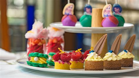 Disneyland's 10 Best Snacks and Desserts