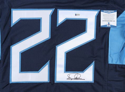 Derrick Henry Signed Jersey (Beckett) | Pristine Auction