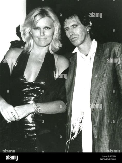 KEITH RICHARDS and wife Patti Hansen in Los Angeles in 1988. Photo ...