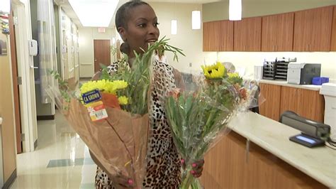 Woman's flower deliveries spread joy to cancer patients, those who treat them - ABC11 Raleigh-Durham