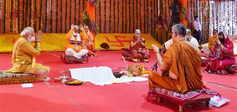 PM performs Bhoomi Pujan at 'Shree Ram Janmabhoomi Mandir'