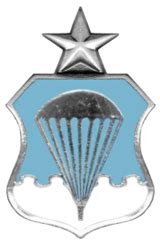 Parachutist Badge (United States) - Wikipedia