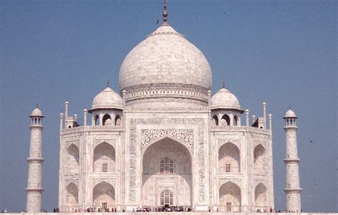 Gallery of AD Classics: Taj Mahal / Shah Jahan - 3