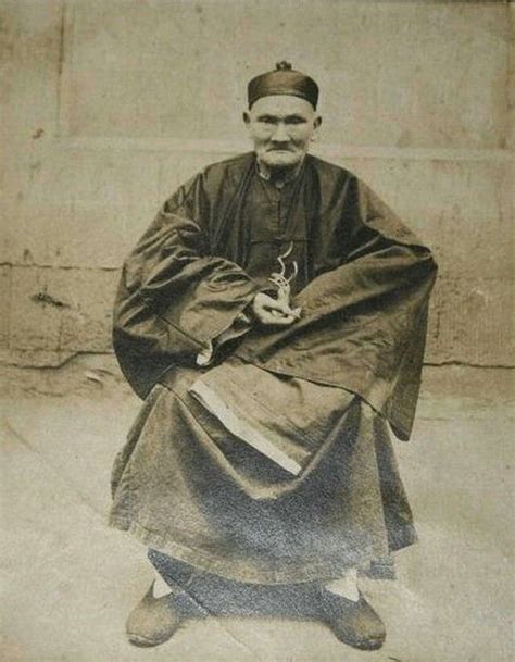 Li Ching Yuen : 256 Year Old Long Life of A Man (1677 - 1933) 256 Year Old Chinese Herbalist Li ...