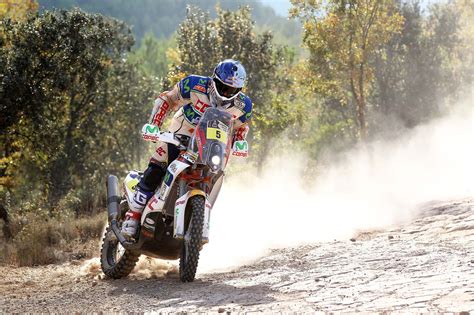 Video: KTM Readies for the 2014 Dakar Rally - Asphalt & Rubber