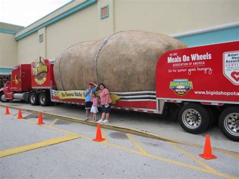 We saw the world's largest potato last week in Orlando! It's a six-ton ...