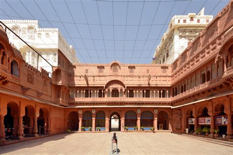 Fascinating Junagarh Fort of Bikaner, Rajasthan - 02 - Navrang India