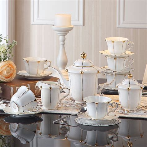 "White & Gold" Bone China Full Tea Set | China porzellan, Porzellanmalerei, Porzellan