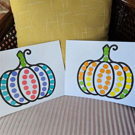 5 Minute Pumpkin Sticker Dot Art - Biscuits and Grading