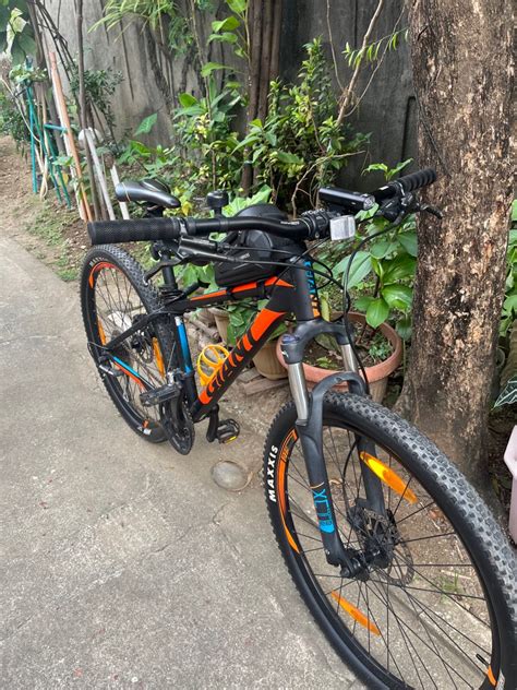 GIANT Talon 2, Sports Equipment, Bicycles & Parts, Bicycles on Carousell