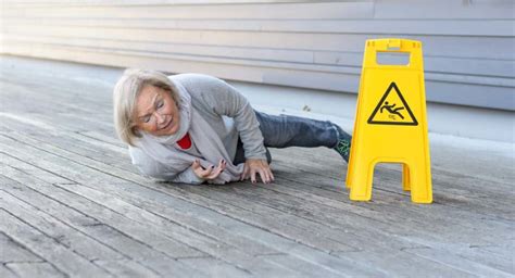 Reasons why you need a lawyer in case of slip and fall injury - Amazing Viral News