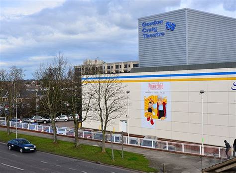 Stevenage Arts & Leisure Centre (Stevenage Leisure Centre, Lytton Way ...