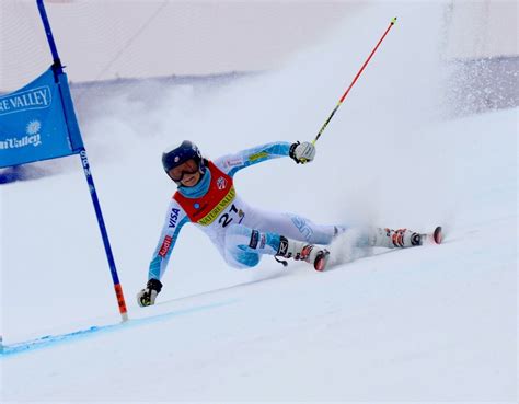 Stratton Mountain School alumna to make World Cup GS debut | Skiracing.com