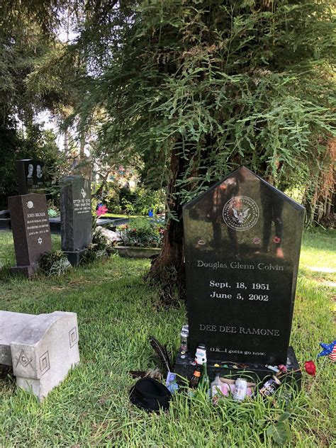 Dee Dee Ramone. At Hollywood forever Cemetery in California | Hollywood ...