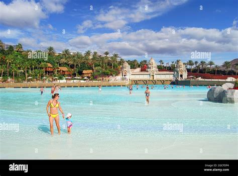 Siam Park Wave Pool Closed Clipart