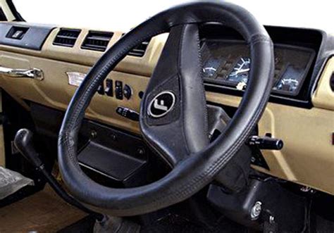 Force Gurkha Steering Wheel Interior Picture | CarKhabri.com