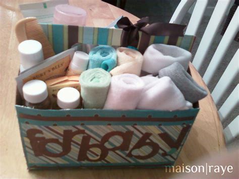 maison|raye: DIY: Baby Shower Beverage Carrier Gift