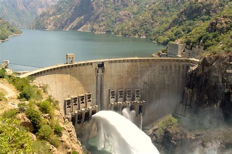 Mozambique power generation down 8% due to low water at Cahora Bassa - Mozambique Mining Journal