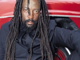 Lucky Dube biography, birth date, birth place and pictures