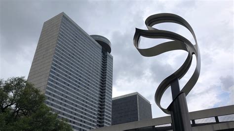 Skywalk Memorial Plaza - KC Parks and Rec