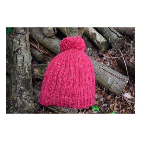 FREE PATTERN Woolly Hat for Grown Ups | Hobbycraft