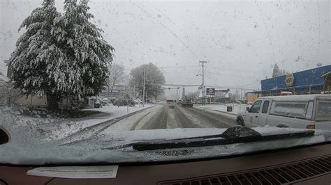 Driving through Lebanon Oregon during our late February snowstorm. - YouTube