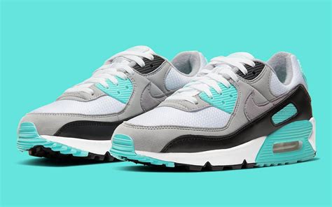 Nike Air Max 90 "Hyper Turquoise" to Finally Hit Retailers This Week | HOUSE OF HEAT