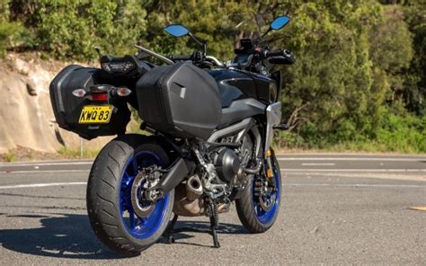 2020 YAMAHA MT-09 TRACER GT REVIEW – VERSATILITY WITH TEETH – BIKE ME!