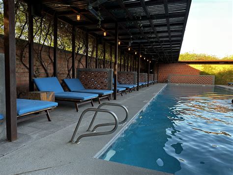 The Pool Marfa: A Swanky Spot to Relax and Unwind in Marfa – Big Bend Times