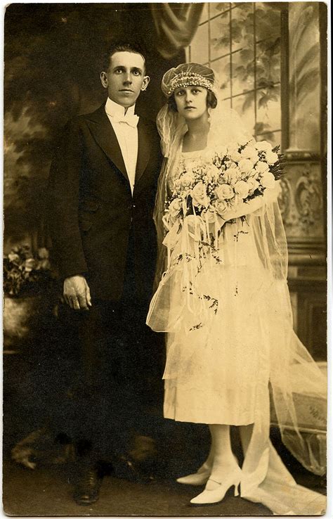 9 Old Wedding Photos - Charming! - The Graphics Fairy