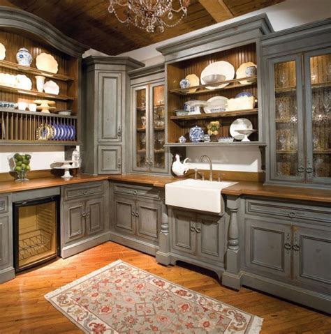 17 Superb Gray Kitchen Cabinet Designs