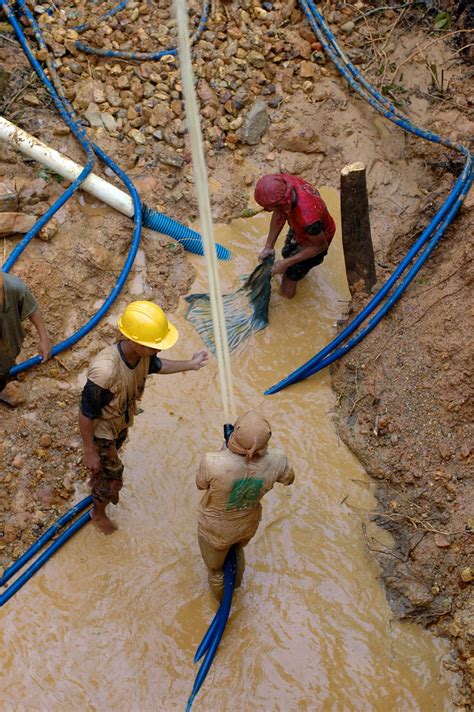 Hydraulic mining | Using a hose to dislodge material and mov… | Flickr