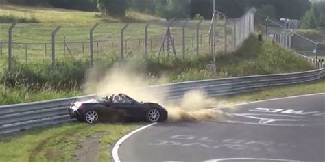 8 minutes of Nurburgring crashes: bet you can't look away