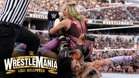 Highlights of the Fatal 4-Way Women's Showcase Match at WrestleMania 39 ...