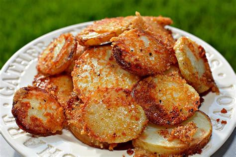 Crispy Crunchy Parmesan Potatoes