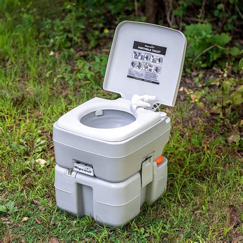 Best portable toilets for seniors. - The Senior Tips