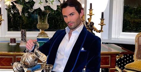 Mark-Francis Vandelli and his huge net worth and royal connected parents