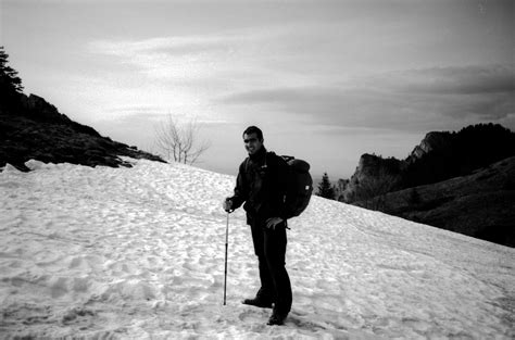 Photo 3936201595: Bruno dans la neige