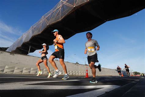 Auckland Marathon: Daniel Jones makes it back-to-back wins