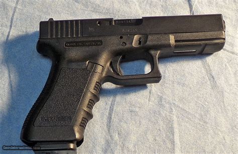 Glock 22 Gen 3 .40 S&W Pistol Used