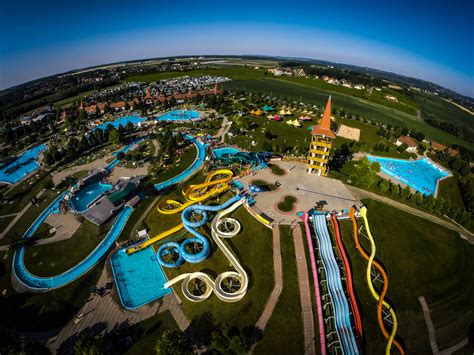 AquaCity Vízicsúszda és Élménypark Zalaegerszeg | Tourism, Places to go ...